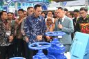 Menko Agus Harimurti Yudhoyono memberikan keterangan kepada awak media usai Opening Ceremony rangkaian Indo Water 2026 Expo & Forum, Indo Waste & Recycling, Indo Renergy & Electric, Indo Security, Indo Firex, dan IISMEX 2026 di JIExpo Kemayoran, Jakarta, Selasa (11/8/2026)